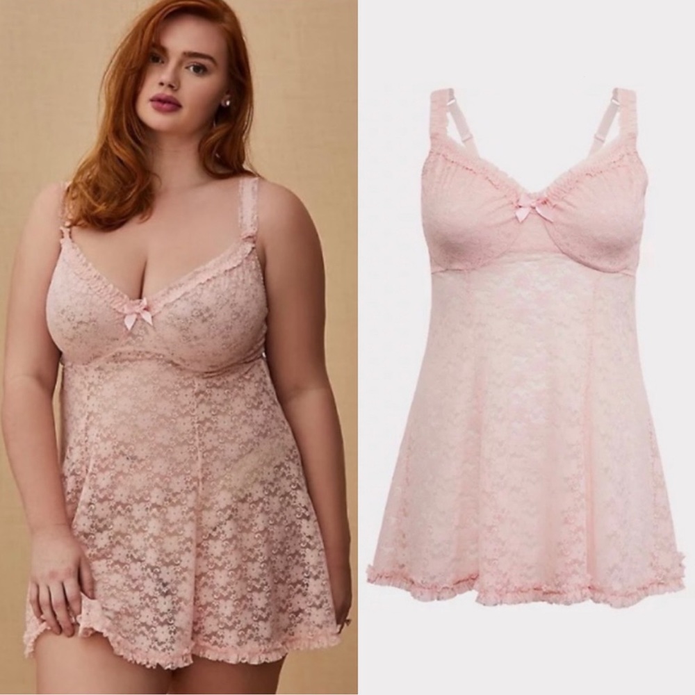 TORRID LIGHT PINK LACE UNDERWIRE BABYDOLL CHEMISE